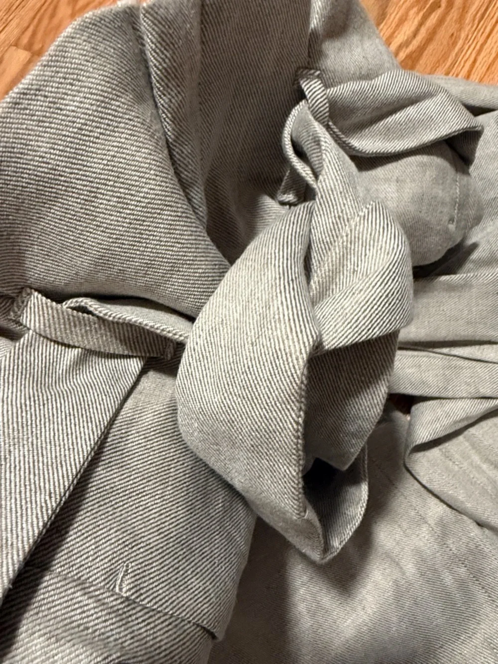 Banana Republic Light Gray linen cotton blend Wide-Leg Pleated trouser Pants 6